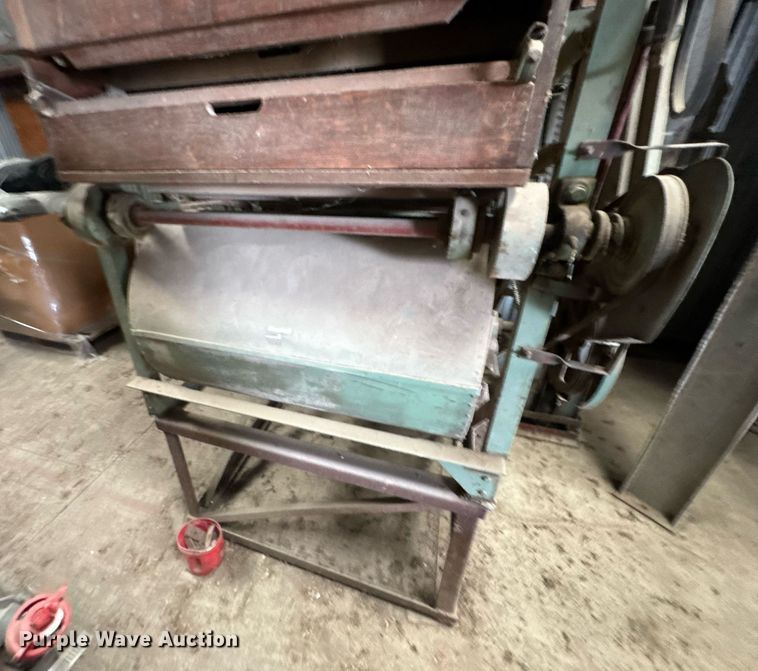 image for item DO0999 Seed handling equipment