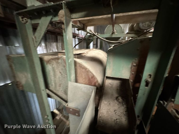 image for item DO0999 Seed handling equipment