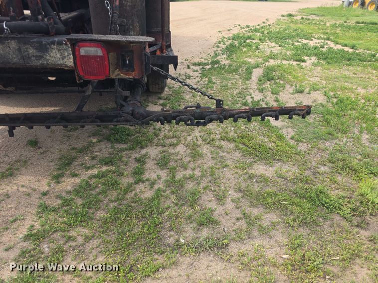 image for item DO7949 1985 GMC 7000 oil distributor truck