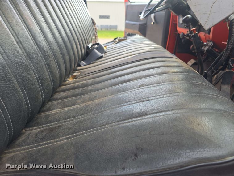 image for item DO7949 1985 GMC 7000 oil distributor truck