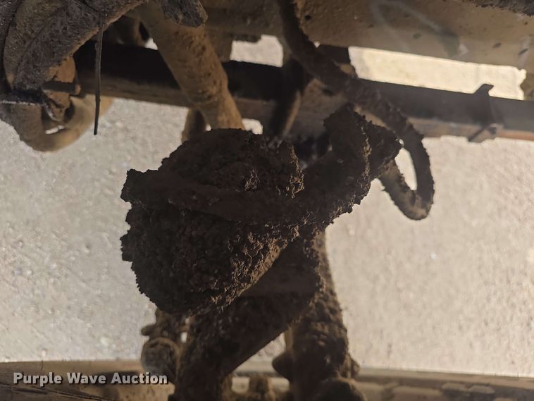 image for item DO7949 1985 GMC 7000 oil distributor truck