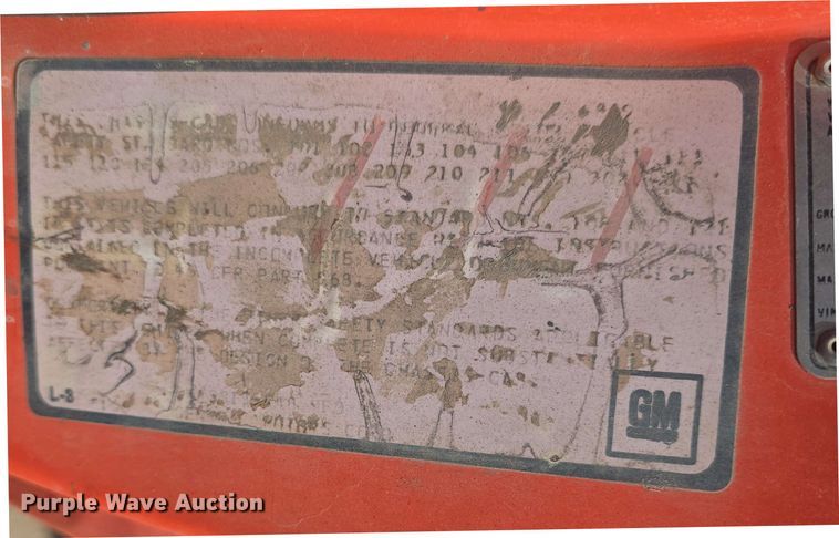 image for item DO7949 1985 GMC 7000 oil distributor truck