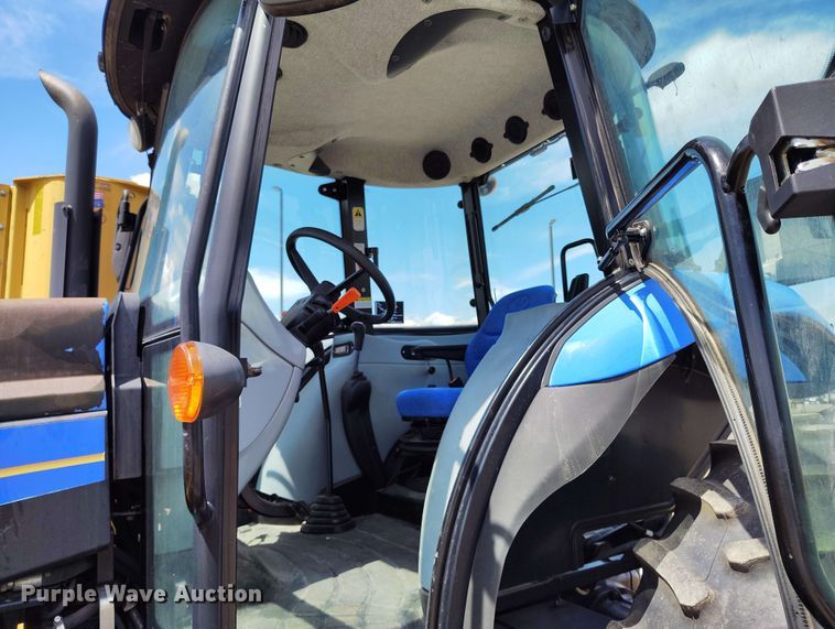 image for item DP4939 2013 New Holland TS6.110 MFWD tractor