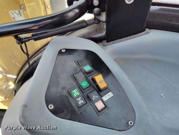 image for item DP4939 2013 New Holland TS6.110 MFWD tractor