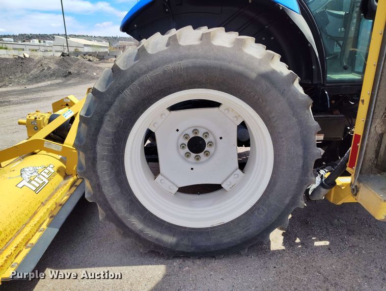 image for item DP4939 2013 New Holland TS6.110 MFWD tractor