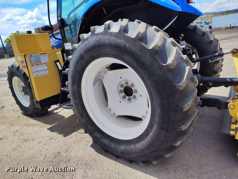 image for item DP4939 2013 New Holland TS6.110 MFWD tractor