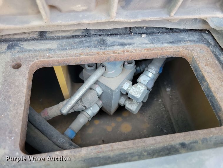 image for item DR4472 2015 Caterpillar 336F excavator