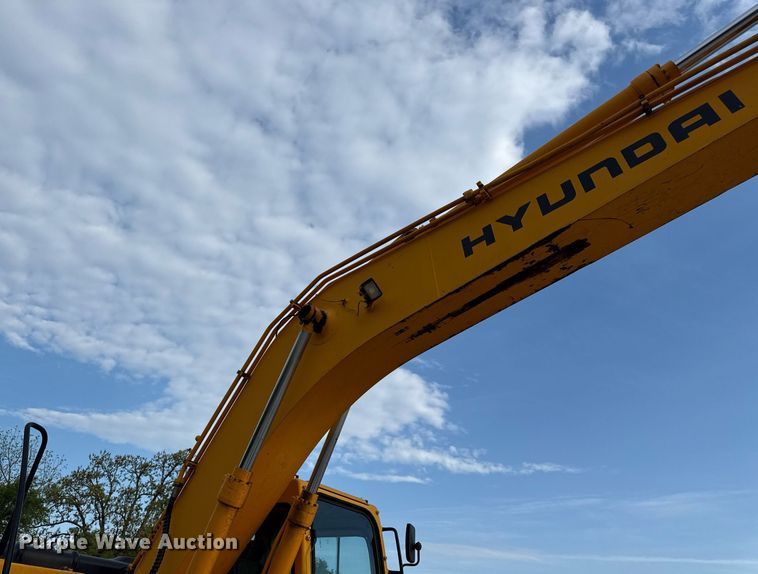 image for item DS4285 2005 Hyundia 210LC-7 excavator