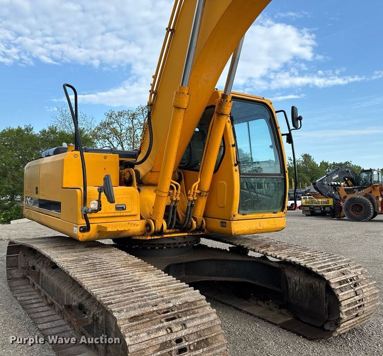 image for item DS4285 2005 Hyundia 210LC-7 excavator