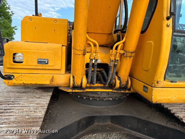 image for item DS4285 2005 Hyundia 210LC-7 excavator