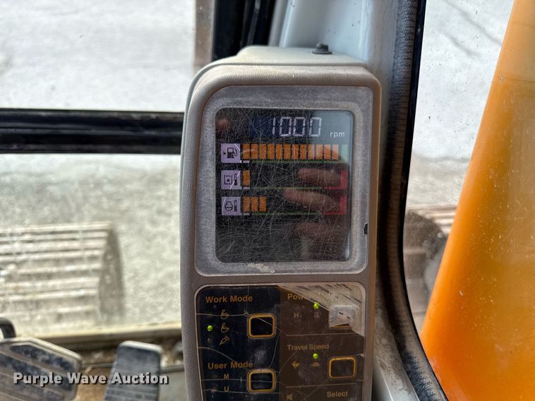 image for item DS4285 2005 Hyundia 210LC-7 excavator