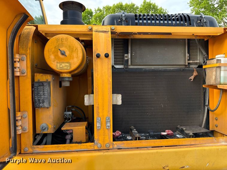 image for item DS4285 2005 Hyundia 210LC-7 excavator