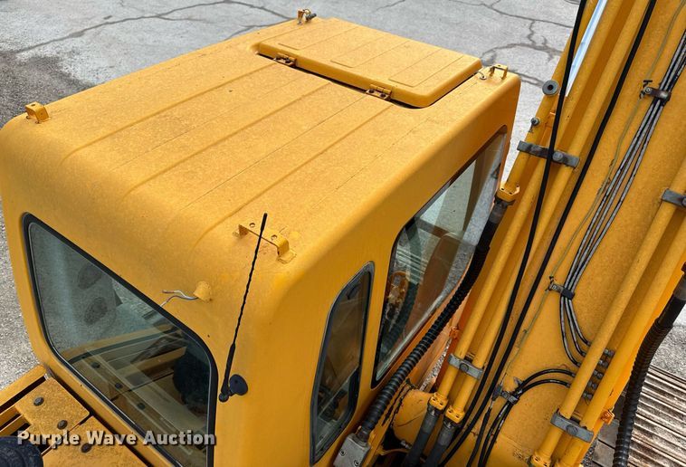 image for item DS4285 2005 Hyundia 210LC-7 excavator