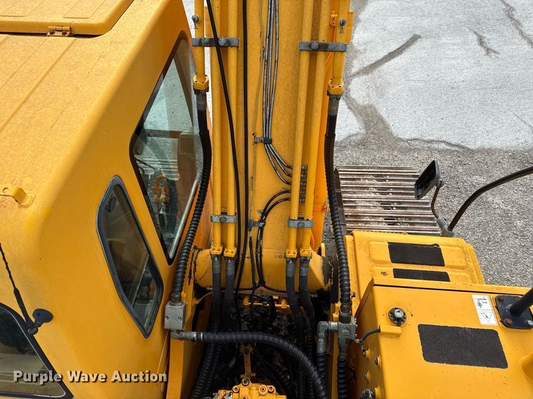 image for item DS4285 2005 Hyundia 210LC-7 excavator