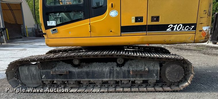 image for item DS4285 2005 Hyundia 210LC-7 excavator