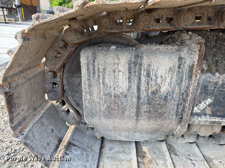 image for item DS4285 2005 Hyundia 210LC-7 excavator