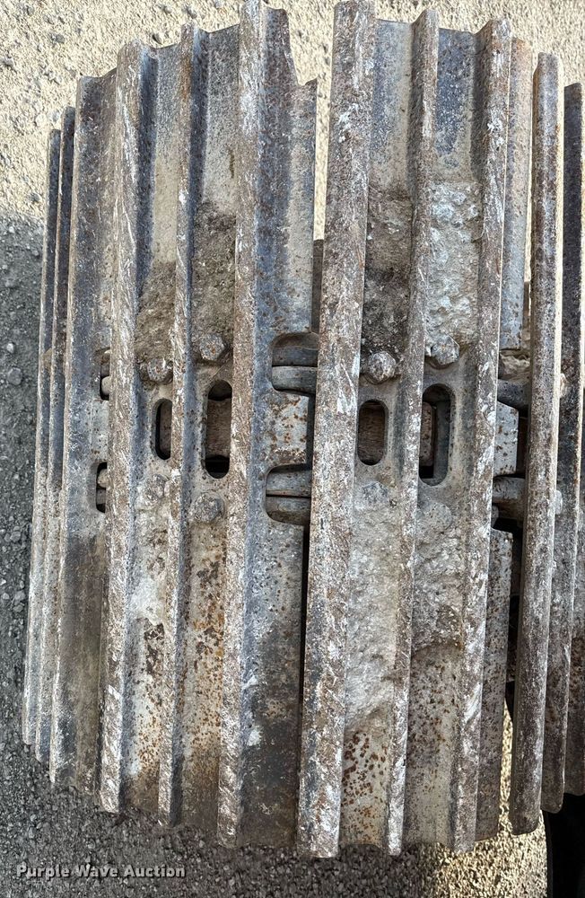 image for item DS4285 2005 Hyundia 210LC-7 excavator