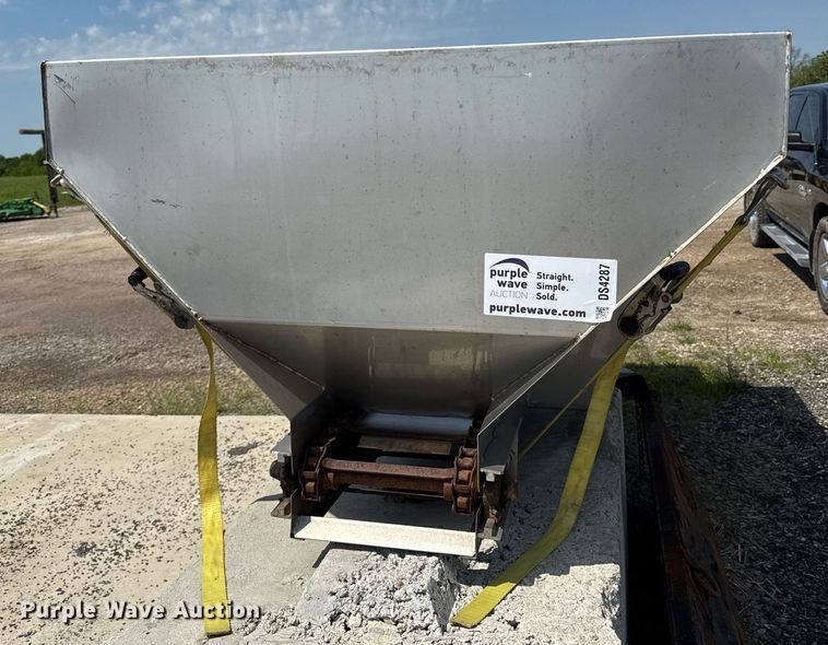 image for item DS4287 Buyers Saltdogg spreader