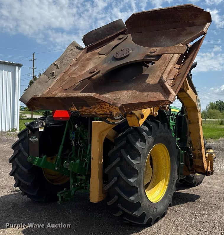 image for item DS4288 2016 John Deere 6110M MFWD tractor