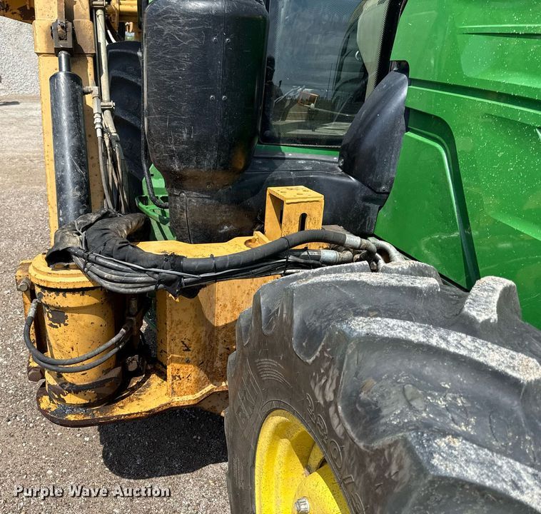 image for item DS4288 2016 John Deere 6110M MFWD tractor