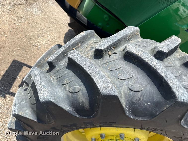 image for item DS4288 2016 John Deere 6110M MFWD tractor