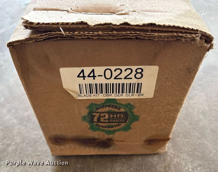 image for item DS4288 2016 John Deere 6110M MFWD tractor