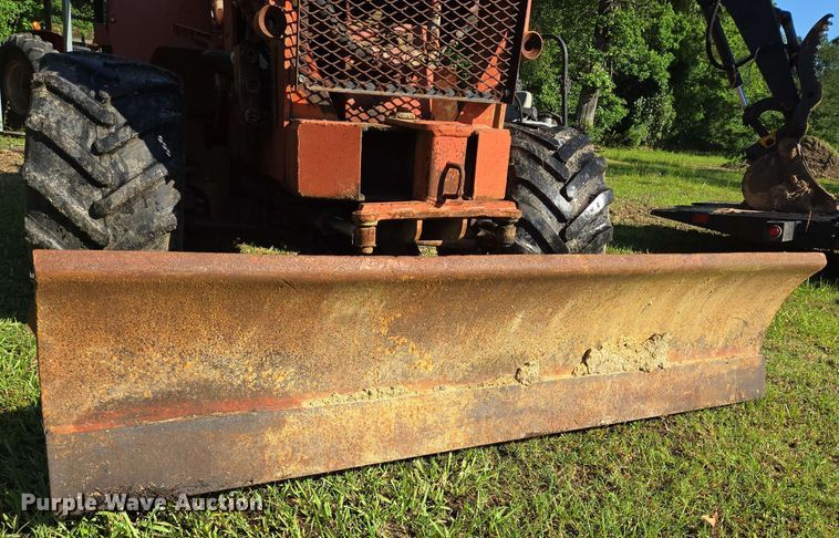 image for item DT4864 1985 Ditch Witch 4010 trencher