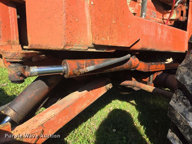 image for item DT4864 1985 Ditch Witch 4010 trencher