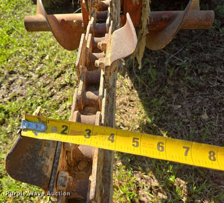 image for item DT4864 1985 Ditch Witch 4010 trencher