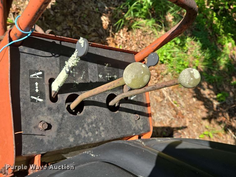 image for item DT4864 1985 Ditch Witch 4010 trencher