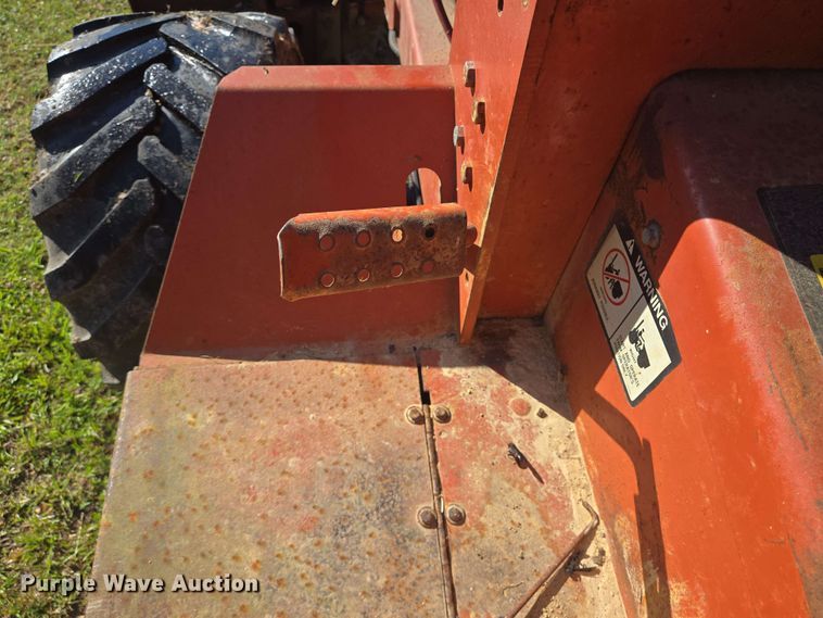 image for item DT4864 1985 Ditch Witch 4010 trencher