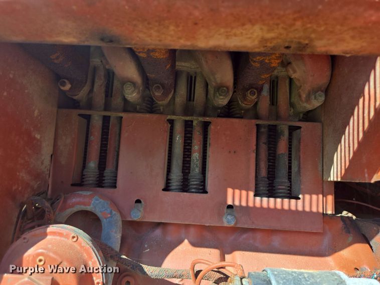 image for item DT4864 1985 Ditch Witch 4010 trencher