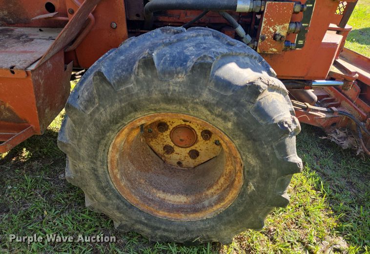 image for item DT4864 1985 Ditch Witch 4010 trencher