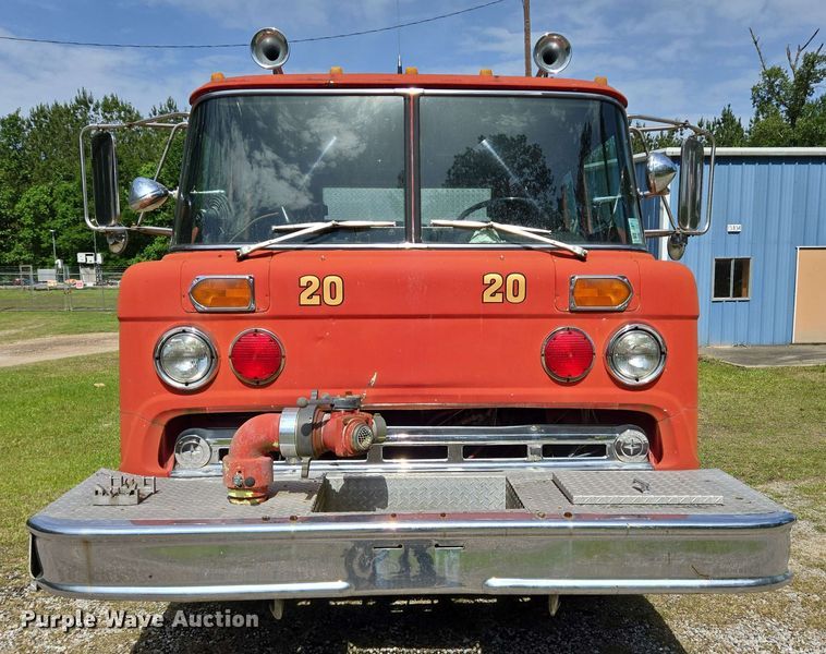 image for item DT4865 1982 Ford C8000 pumper fire truck