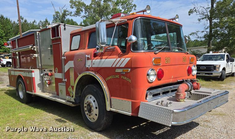 image for item DT4865 1982 Ford C8000 pumper fire truck