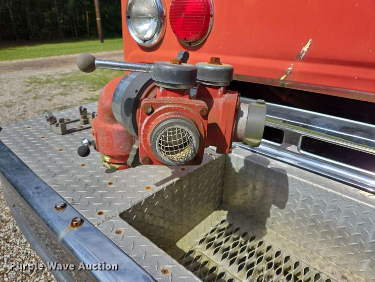 image for item DT4865 1982 Ford C8000 pumper fire truck