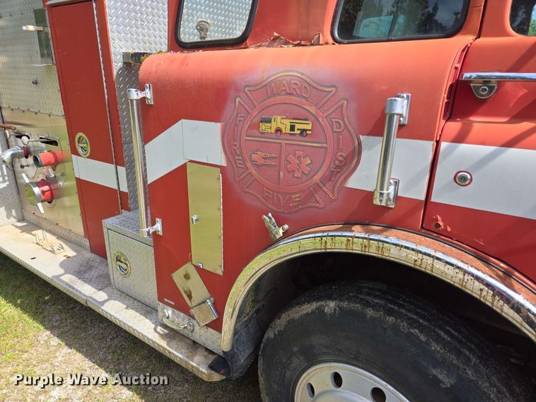image for item DT4865 1982 Ford C8000 pumper fire truck
