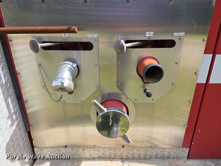 image for item DT4865 1982 Ford C8000 pumper fire truck