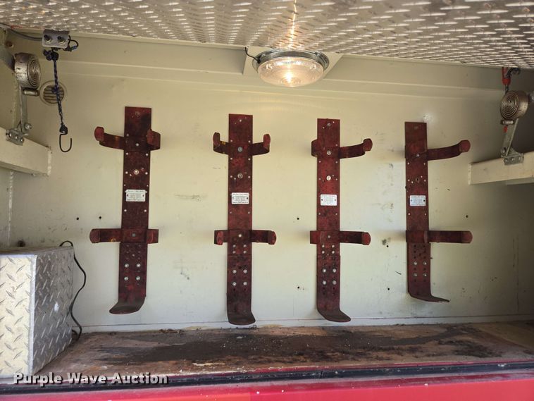 image for item DT4865 1982 Ford C8000 pumper fire truck