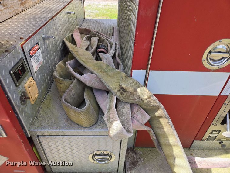 image for item DT4865 1982 Ford C8000 pumper fire truck