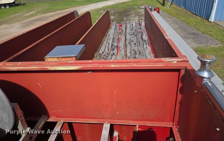 image for item DT4865 1982 Ford C8000 pumper fire truck