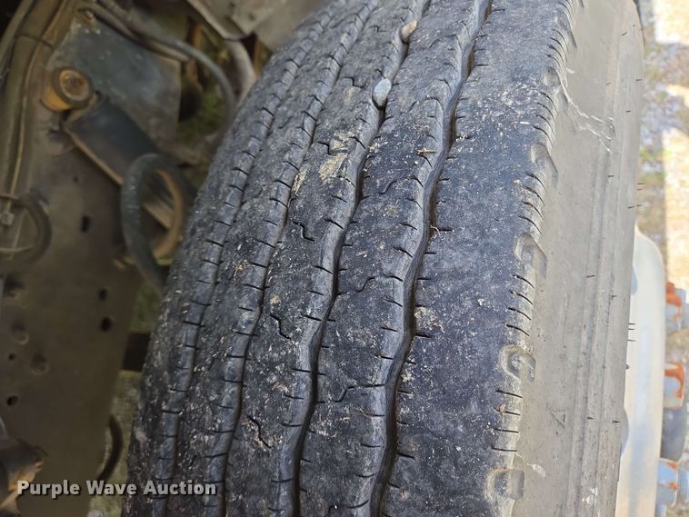 image for item DT4865 1982 Ford C8000 pumper fire truck