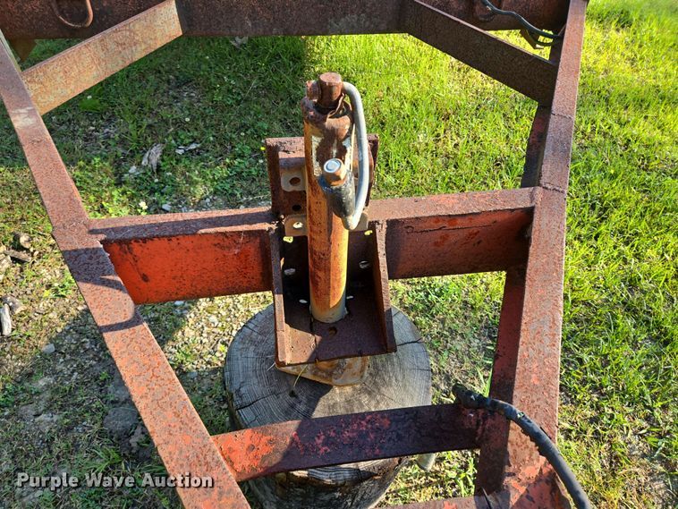 image for item DT4866 1985 Belshe equipment trailer