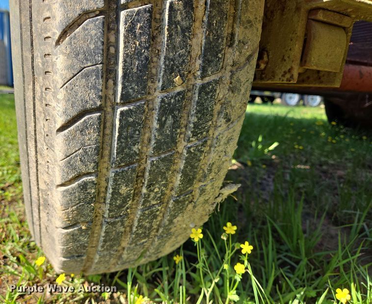 image for item DT4866 1985 Belshe equipment trailer