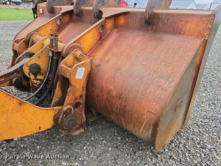 image for item DT6814 2000 Case 621C wheel loader