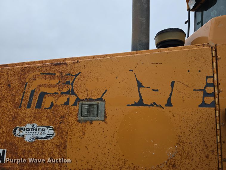 image for item DT6814 2000 Case 621C wheel loader