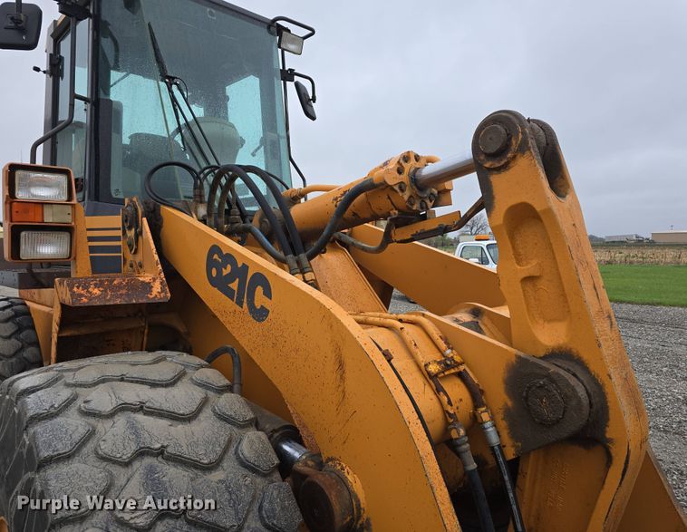 image for item DT6814 2000 Case 621C wheel loader