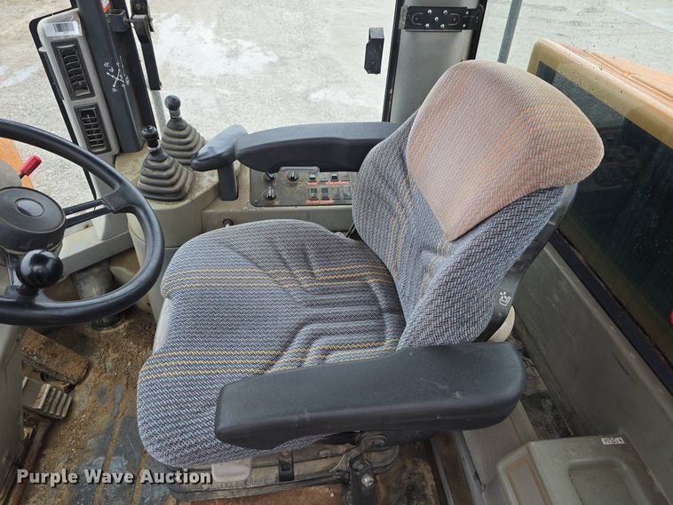 image for item DT6814 2000 Case 621C wheel loader