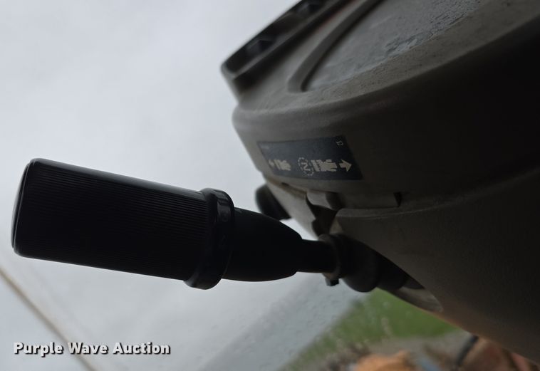 image for item DT6814 2000 Case 621C wheel loader