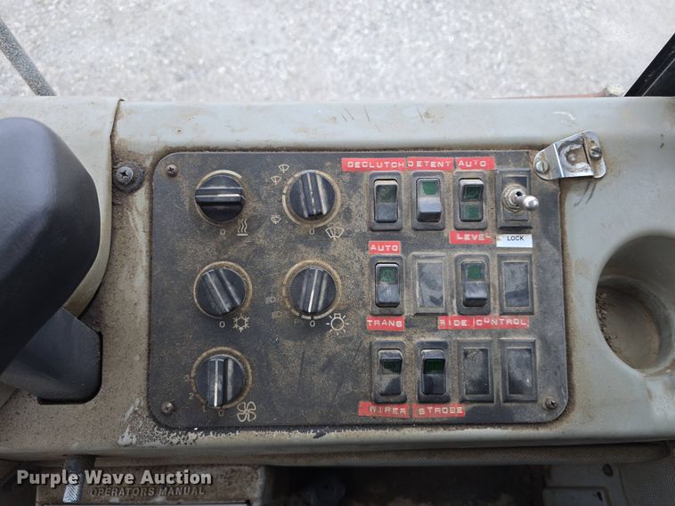 image for item DT6814 2000 Case 621C wheel loader